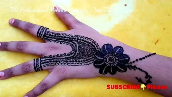 500+ Captivating Backhand Mehndi Designs: A Visual Showcase 298 mehndi pics