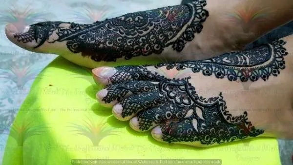 bridal foot Picture Images of Mehndi Designs