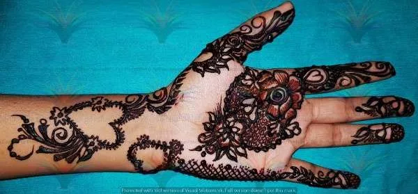 Picture Images of Mehndi Designs unique