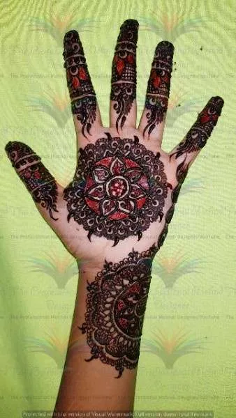 Picture Images of Mehndi Designs indian style