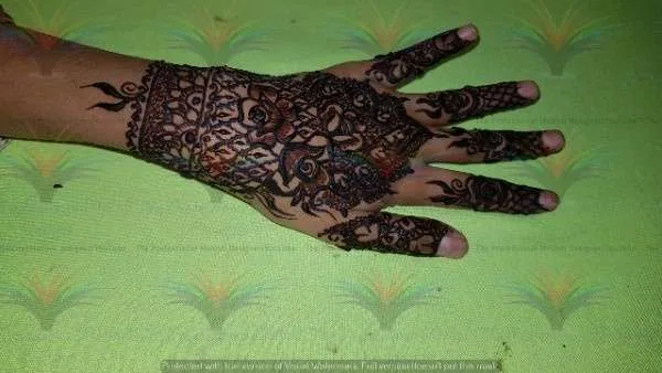 Picture Images of Mehndi Designs