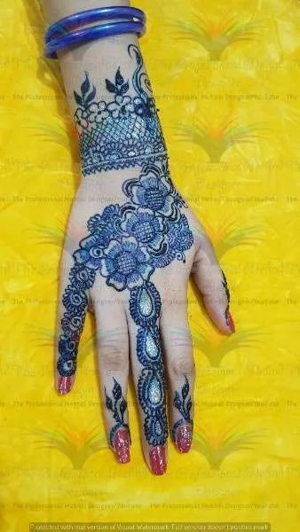 New Best unique stylish Easy Simple Mehndi Designs with cone hina style