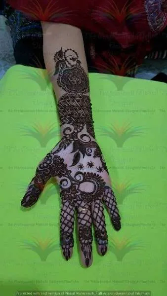 New Best unique stylish Easy Simple Mehndi Designs with cone hina style