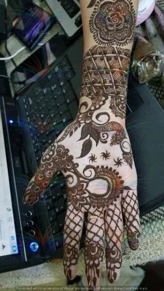 New Best unique stylish Easy Simple Mehndi Designs with cone hina style