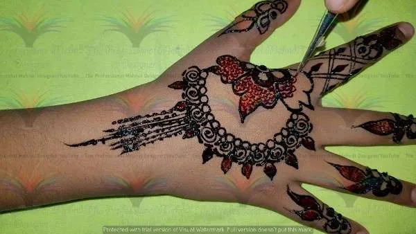 50 Best Backhand Mehndi Design Pictures and Videos 39 Simple Mehndi Design back hand side