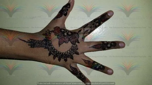 New Best unique stylish Easy Simple Mehndi Designs with cone hina style