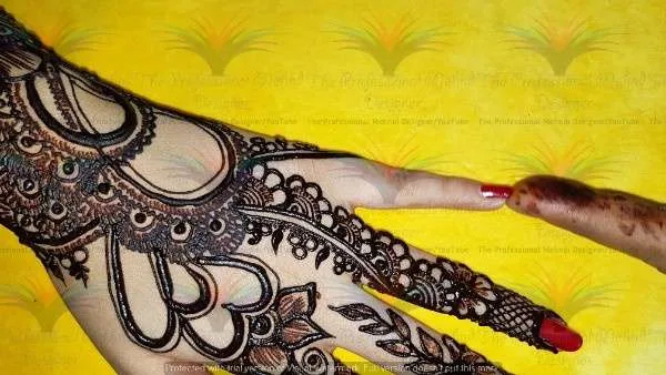 New Best unique stylish Easy Simple Mehndi Designs with cone hina style