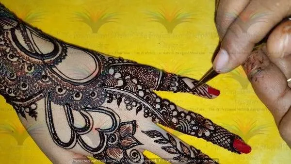 New Best unique stylish Easy Simple Mehndi Designs with cone hina style