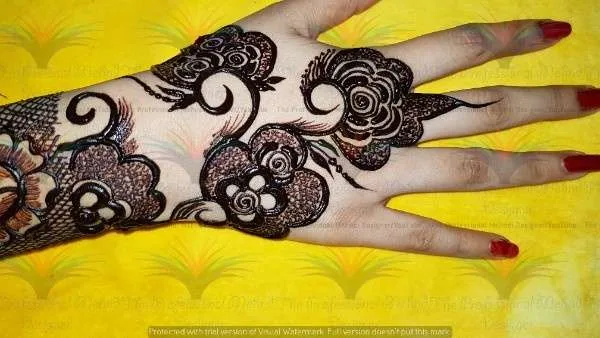 New Best unique stylish Easy Simple Mehndi Designs with cone hina style