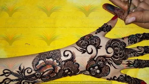 New Best unique stylish Easy Simple Mehndi Designs with cone hina style
