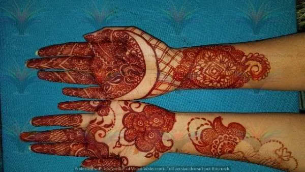 front hand plam mehndi design