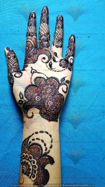 Arabic Style mehndi design
