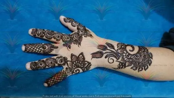 bacho ka mehndi design
