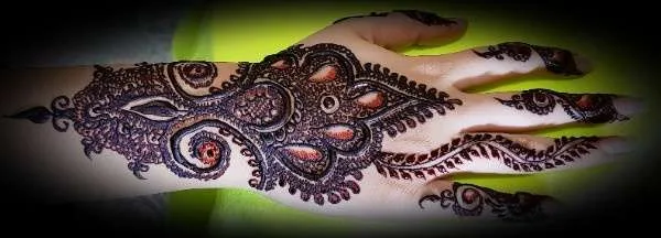 Arabic Style Mehndi Design