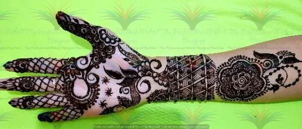 full hand mehndi design