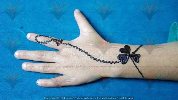 very Simple mehndi design