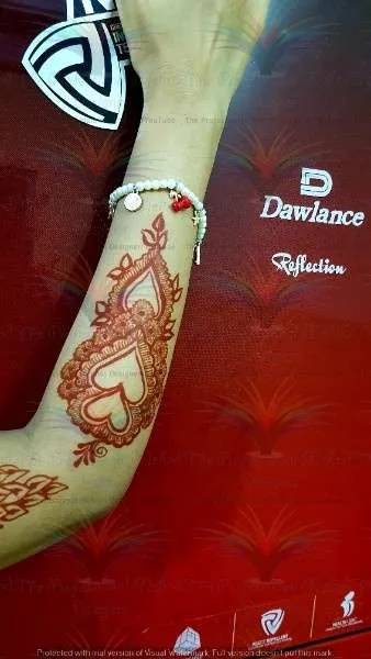 Shoulder Mehndi Design