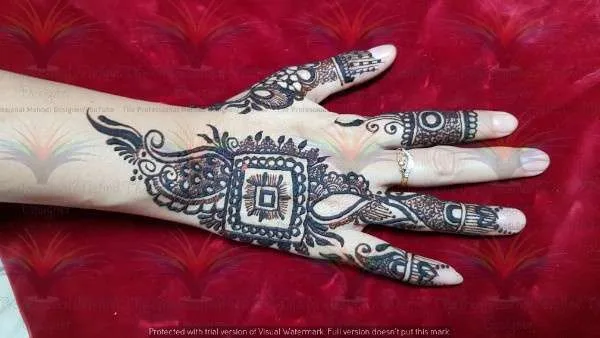 backside mehndi