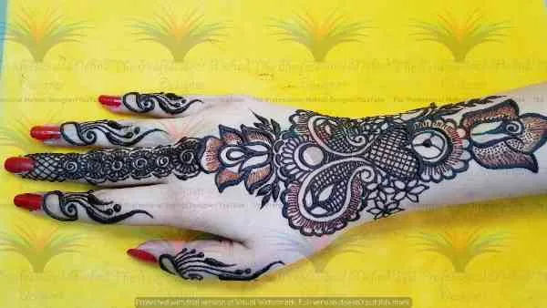 Unique Mehndi