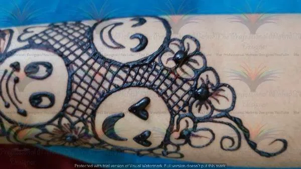 emojo mehndi design