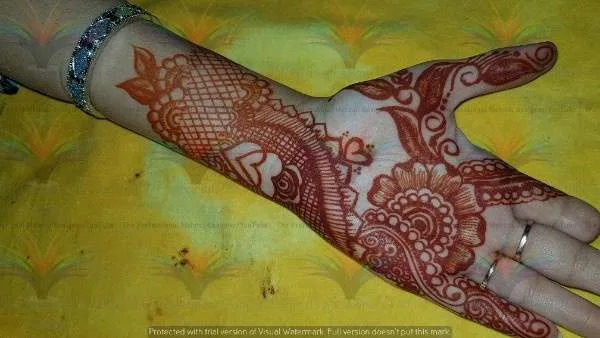 palm backhand mehndi design