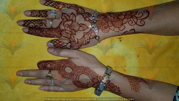 50 Best Backhand Mehndi Design Pictures and Videos 18 Back hand desings pictures