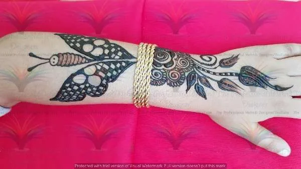 butterfly mehndi design
