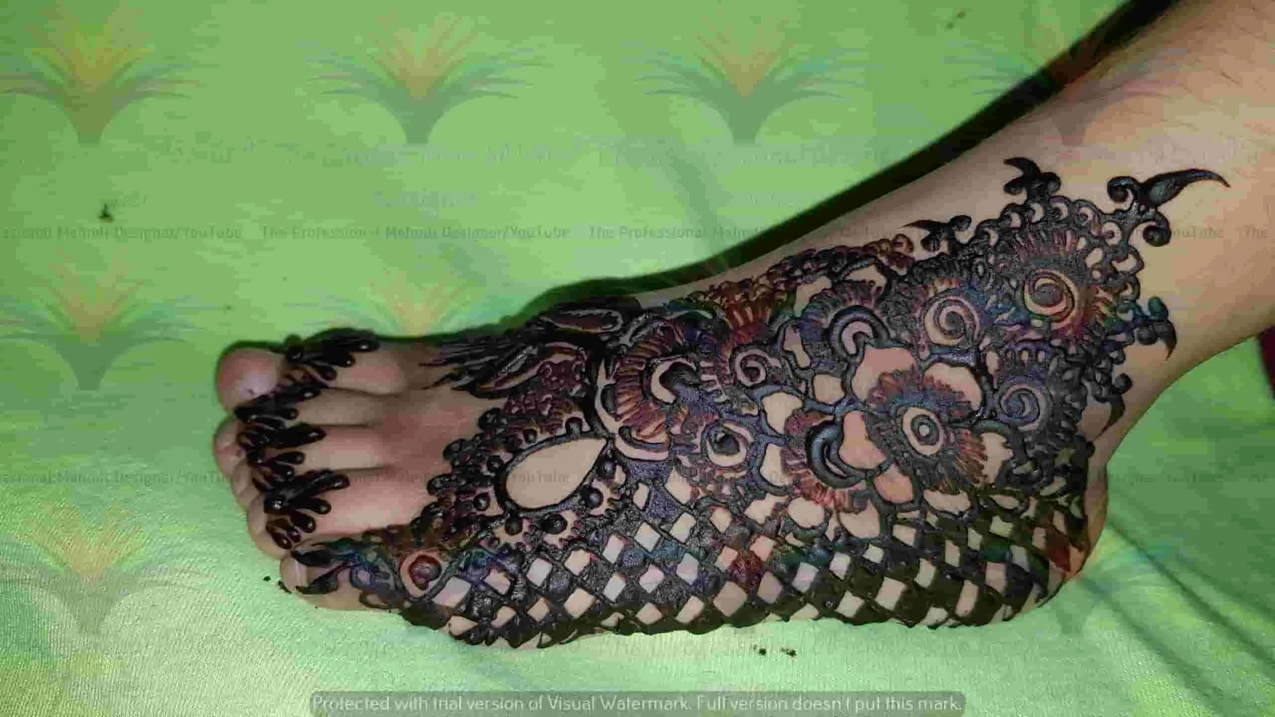 baby foot mehndi