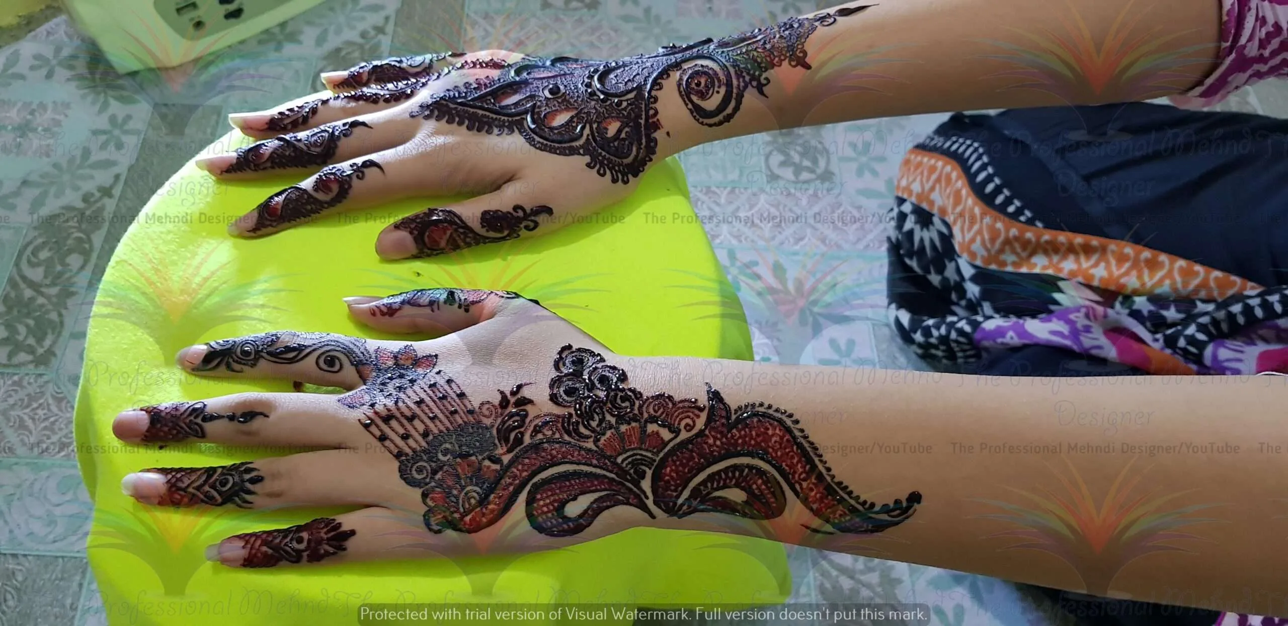 back hand mehndi
