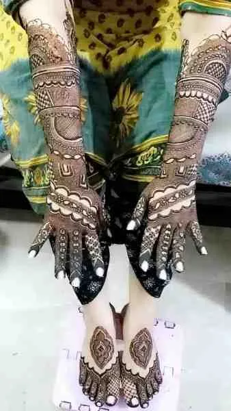 bridal hand and foot mehndi