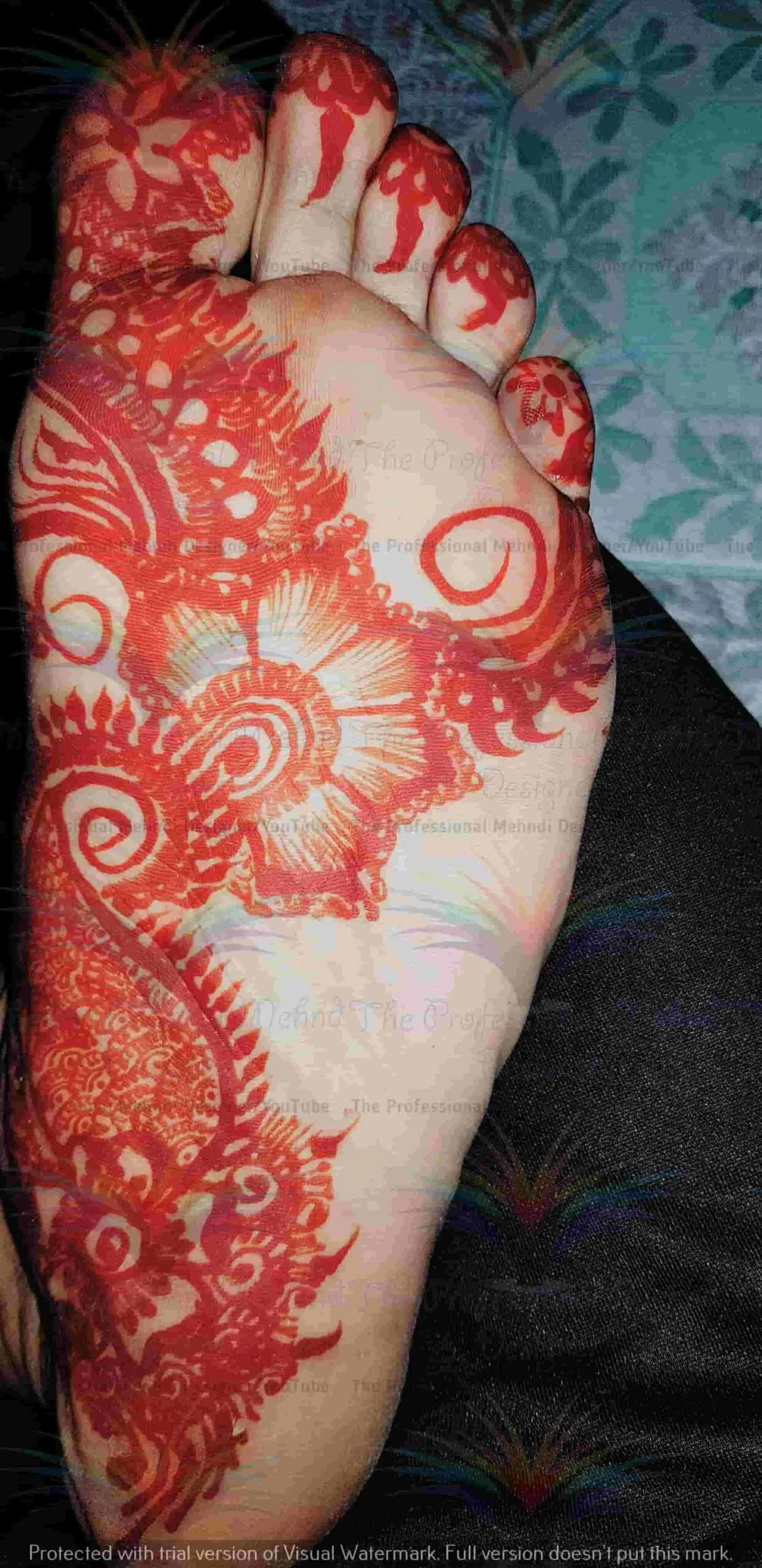 mehndi under foot