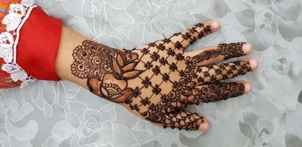 tatoos mehndi