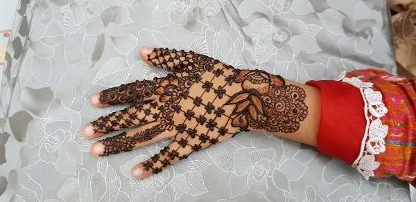 tatoos mehndi
