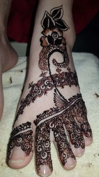 mehndi design photo