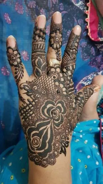 mehndi design photo