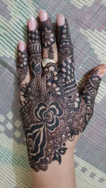 mehndi design photo