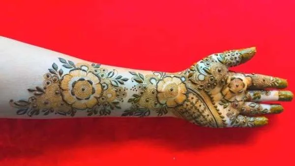 unique mehndi design