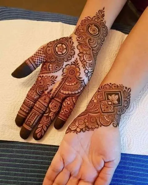50 Best Fronthand Palm Mehndi Design Picture and Videos 58 beautiful mehndi designs
