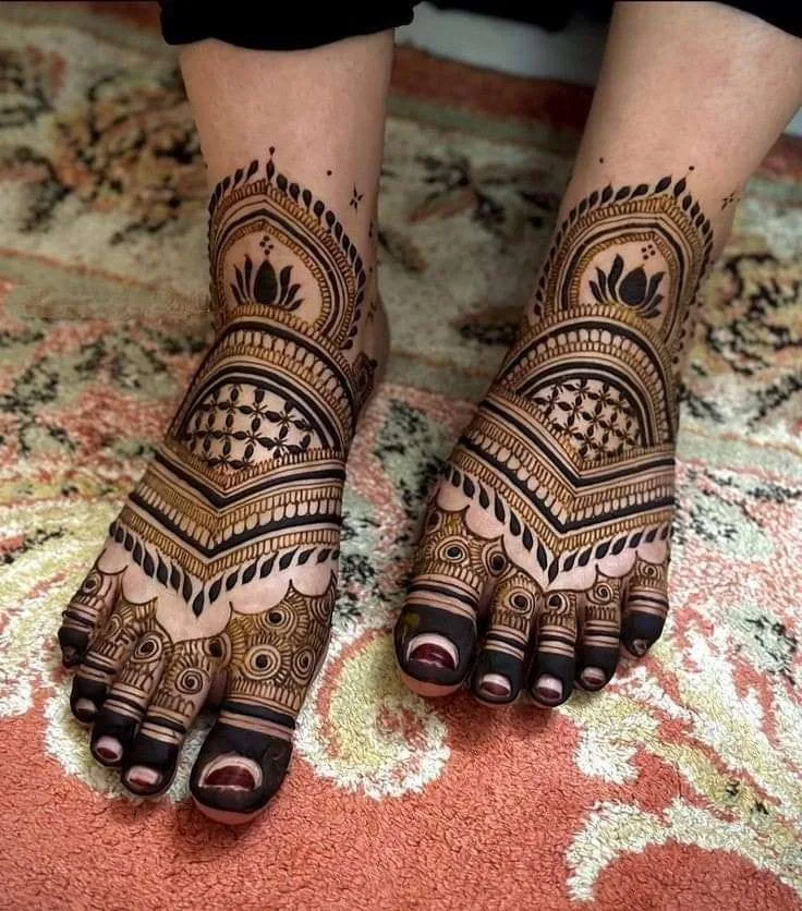 Feet Cone Designs of Mehndi
