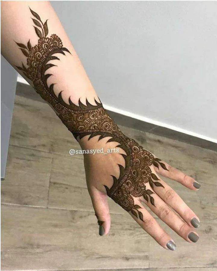 500+ Captivating Backhand Mehndi Designs: A Visual Showcase 170 Hand backside mehndi design Arabic