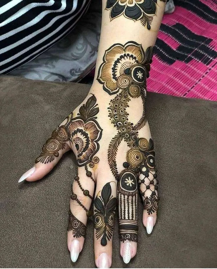 beautiful cone mehndi design picture images