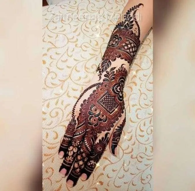beauiful mehndi