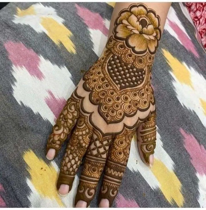 mehndi desings bakc side
