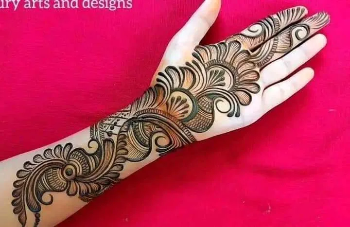 500+ Captivating Backhand Mehndi Designs: A Visual Showcase 114 MEHNDI DESIGNS 151 Simple Mehndi Designs