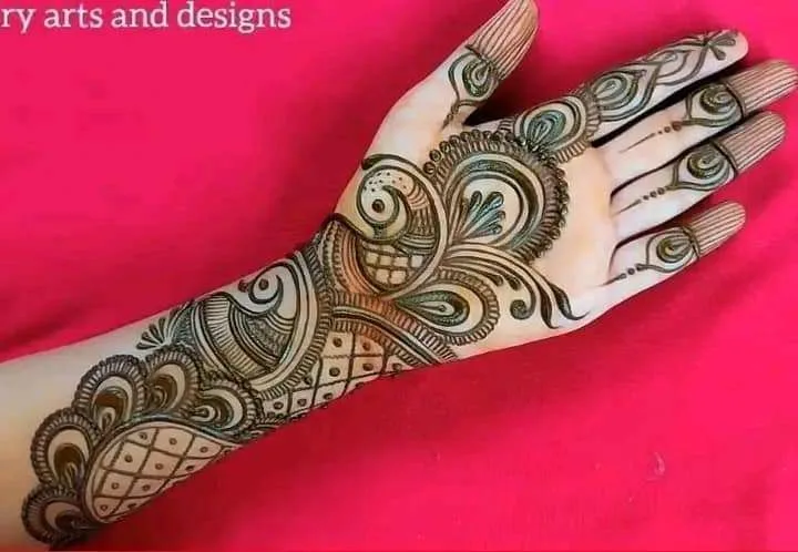 Cone Mehndi Designs on hand new style best unique and beautiful mehndi patterns