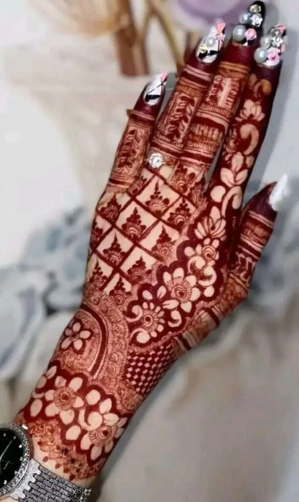 50+ Discover the Beauty of New Best Mehndi Design Picture Images for Hands and Feet 16 MEHNDI DESIGNS 164 Simple Mehndi Designs
