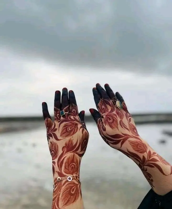 500+ Captivating Backhand Mehndi Designs: A Visual Showcase 103 MEHNDI DESIGNS 167 Simple Mehndi Designs