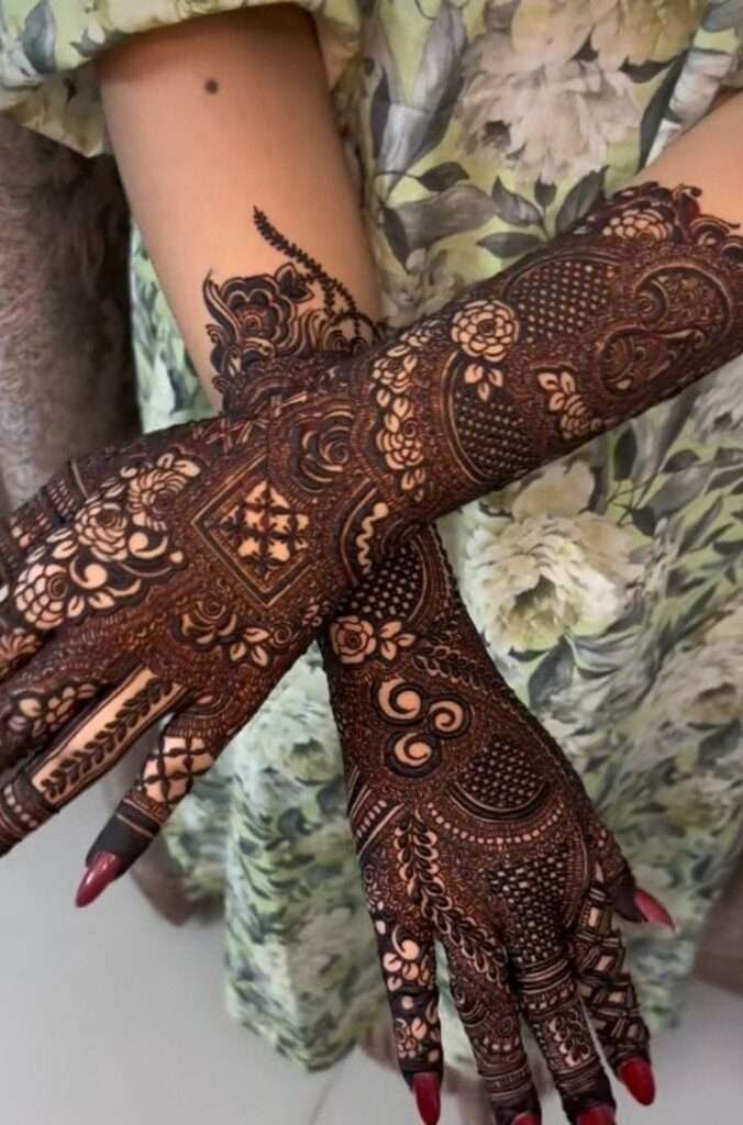 50+ Discover the Beauty of New Best Mehndi Design Picture Images for Hands and Feet 12 MEHNDI DESIGNS 168 Simple Mehndi Designs