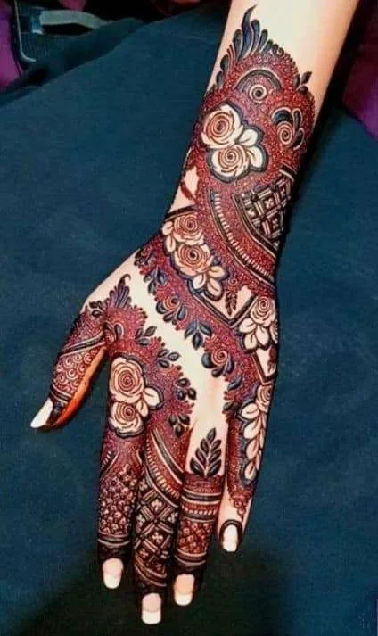 50+ Discover the Beauty of New Best Mehndi Design Picture Images for Hands and Feet 6 MEHNDI DESIGNS 187 Simple Mehndi Designs