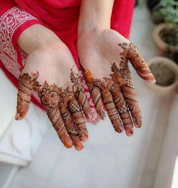 500+ Captivating Backhand Mehndi Designs: A Visual Showcase 66 MEHNDI DESIGNS 195 Simple Mehndi Designs